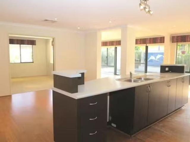 House for rent in Canning Vale, Western Australia