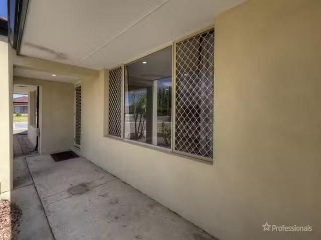 House for rent in Ballajura, Western Australia