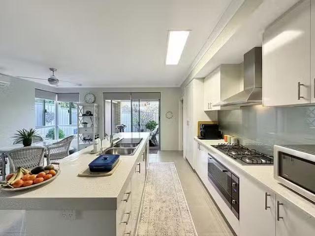 Apartment for rent in Spearwood, Western Australia