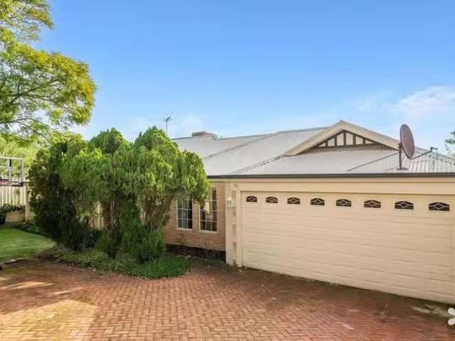 House for rent in Rossmoyne, Western Australia