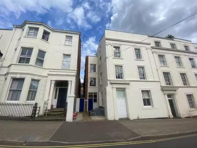 Apartment for rent in Midway, Kent