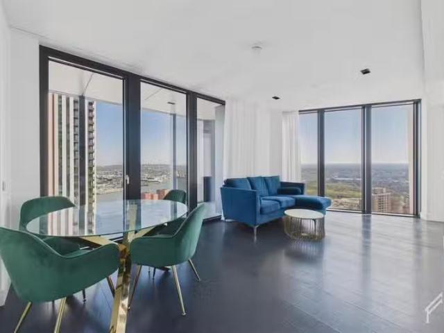 Apartment for rent in Poplar Grove, Greater London