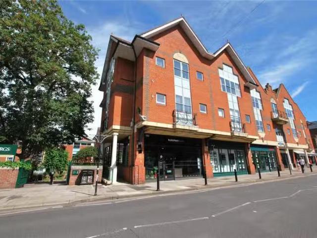 Apartment for rent in Westborough, Surrey