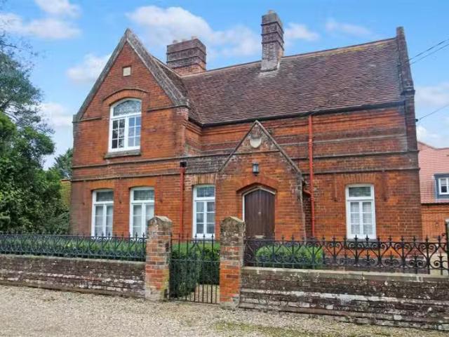 House for rent in Chipping Hill