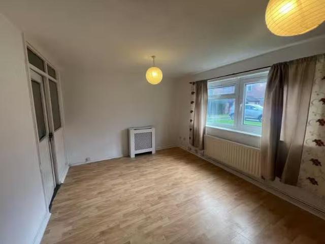 House for rent in Sydenham, Green Close