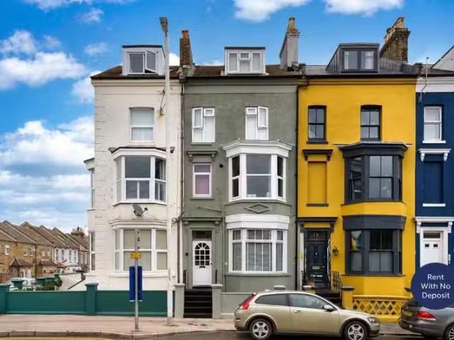 House for rent in West Cliff, Acol
