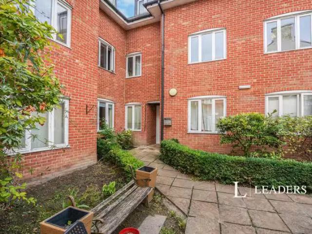 House for rent in School House, Gloucestershire
