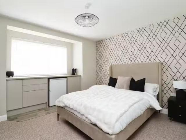 House for rent in Overslade, New Bilton