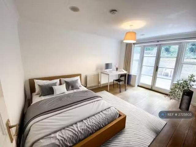 House for rent in Fordham Heath, Essex