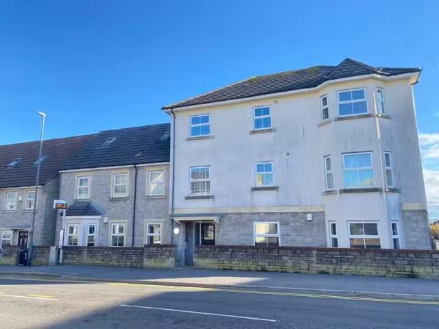 House for rent in Kingswood, School House