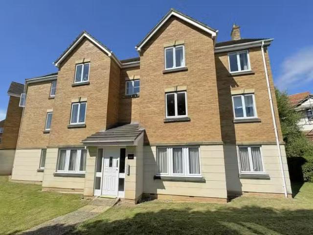 House for rent in London Borough of Ealing, Greater London