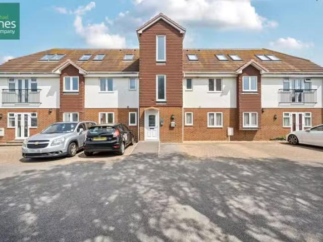 House for rent in Fishersgate, West Sussex