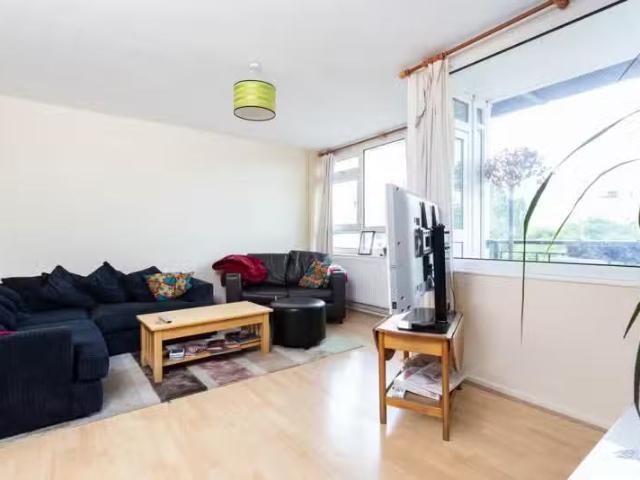 House for rent in Mansford Estate, Bethnal Green