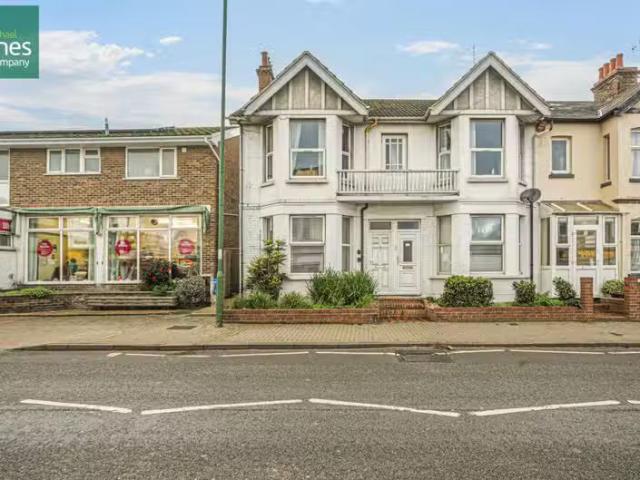 House for rent in Fishersgate, West Sussex