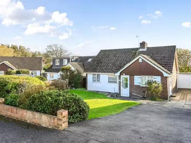 House for rent in Fishersgate, West Sussex