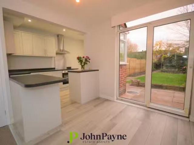 House for rent in Stivichall, West Midlands