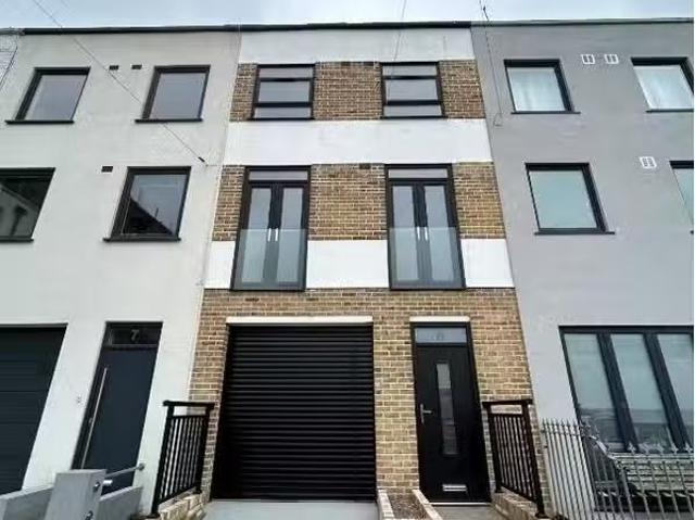 House for rent in East Cliff, Acol
