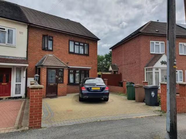 House for rent in Chingford, Greater London