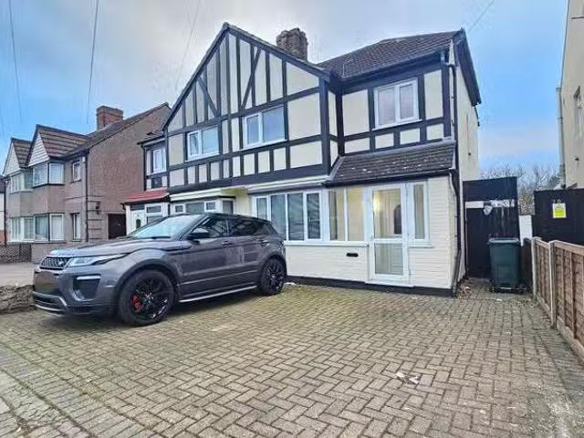House for rent in Crayford, Greater London