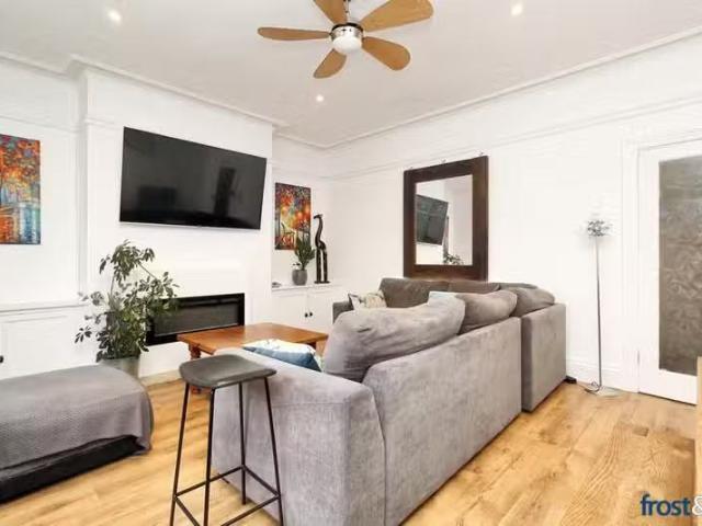 House for rent in Limehouse, Greater London