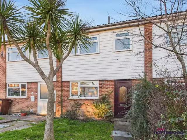 House for rent in Friday Street, Eastbourne
