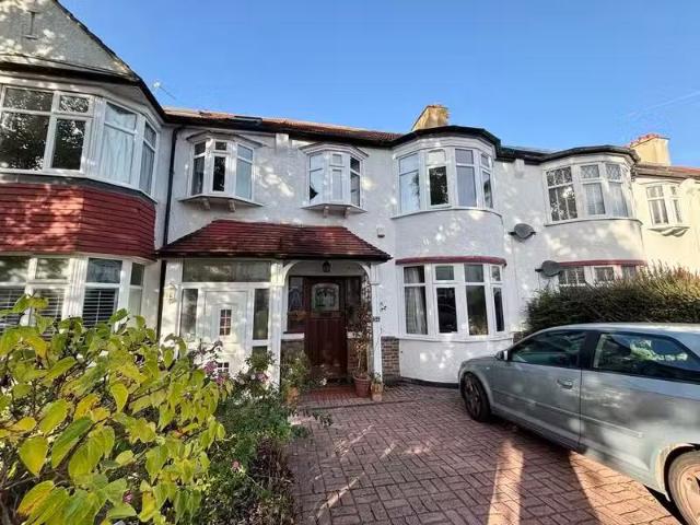 House for rent in London Borough of Croydon, Addiscombe
