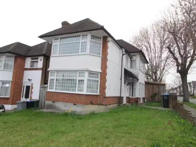 House for rent in Harrow Weald, Greater London