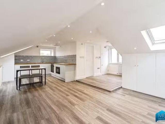 Apartment for rent in Arkley, Greater London