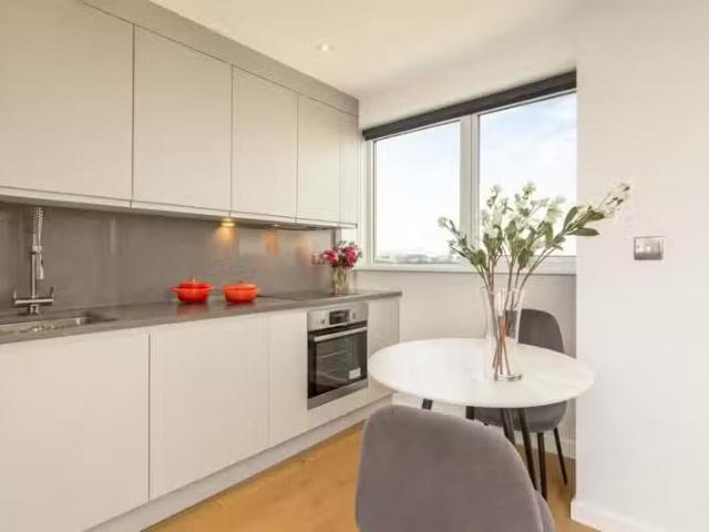House for rent in Brentford End, Greater London