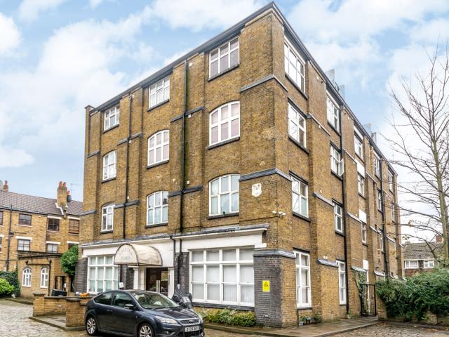 Apartment for rent in Stepney, Greater London