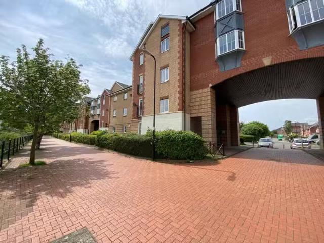 Apartment for rent in Cardiff International Sports Village, Falcon Lodge