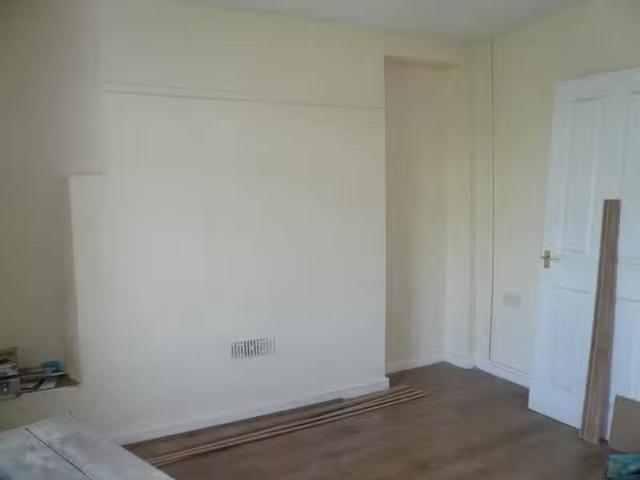House for rent in Troed-y-rhiw, Abercanaid