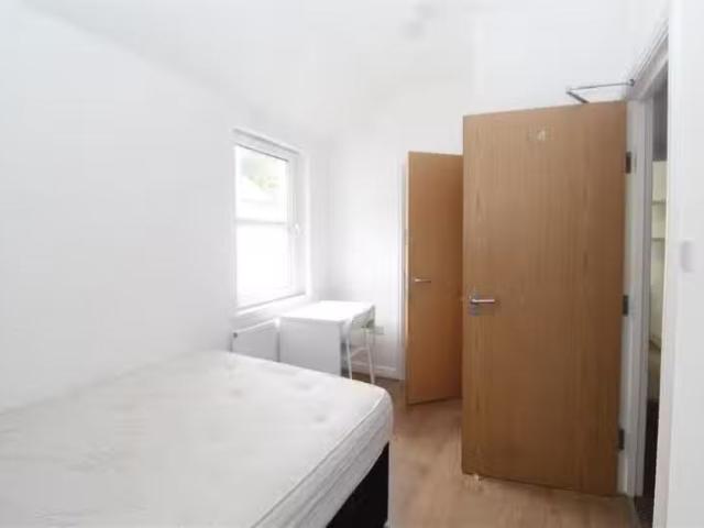 House for rent in Falcon Lodge, Wales