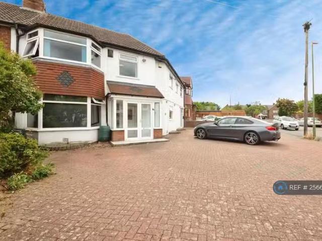 House for rent in Olton, West Midlands
