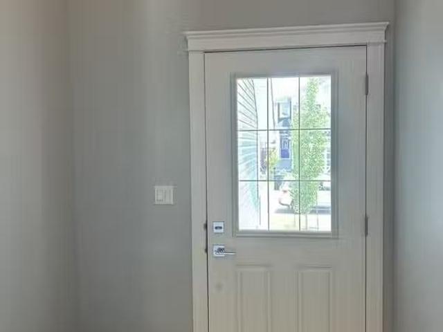 Condo for rent in Rolly View, Alberta