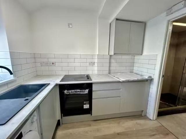 House for rent in Taffs Well, Wales