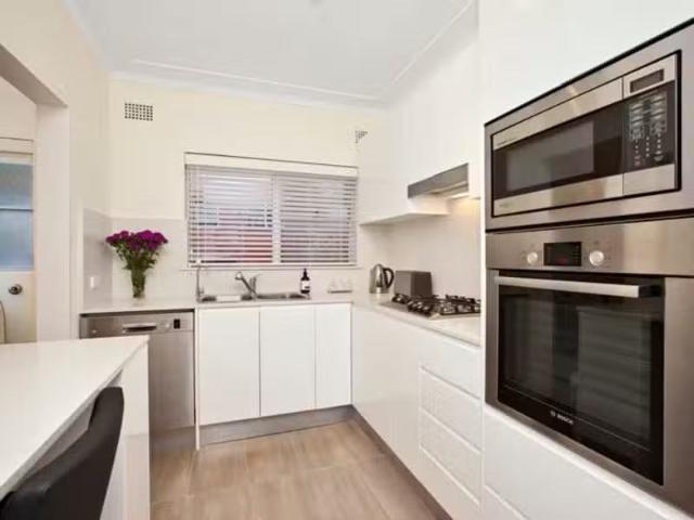 Apartment for rent in Lower North Shore, Sydney