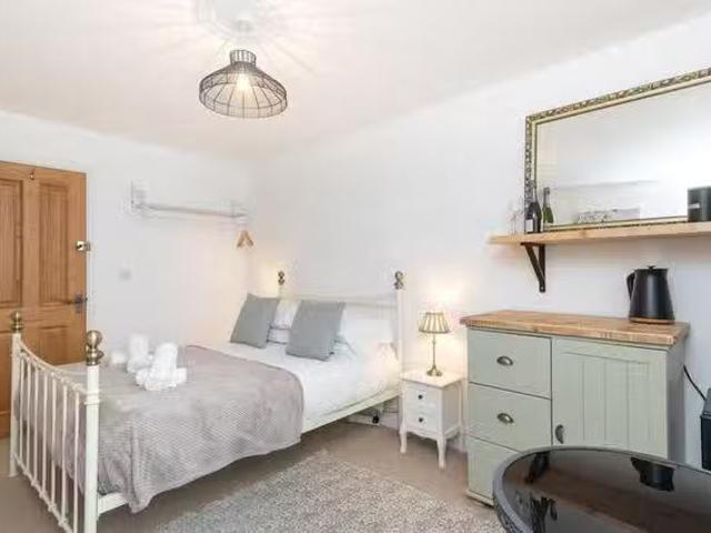 Apartment for rent in Dulcote, Bath And North East Somerset