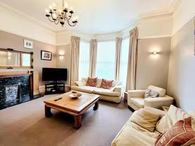 Apartment for rent in Calderstones