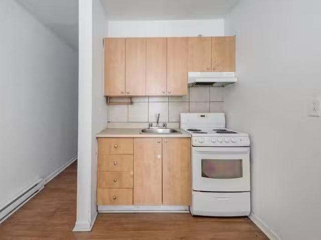 Condo for rent in St. Leonard's, Quebec