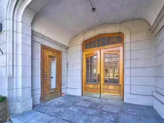 Apartment for rent in Westmount, Quebec