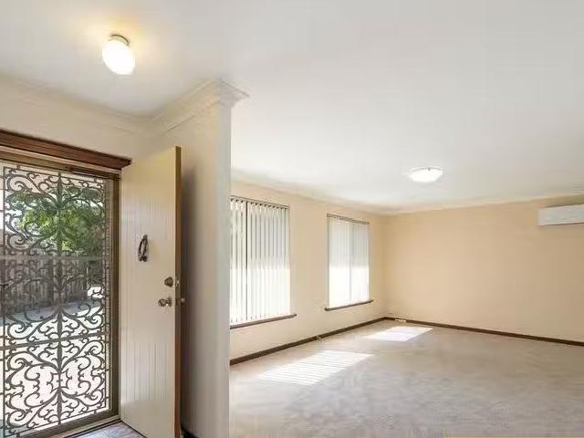 Apartment for rent in Attadale, Western Australia