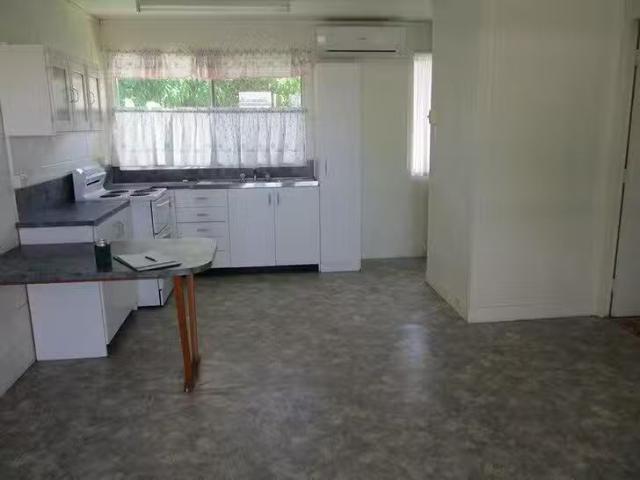Apartment for rent in Collinsville, Queensland