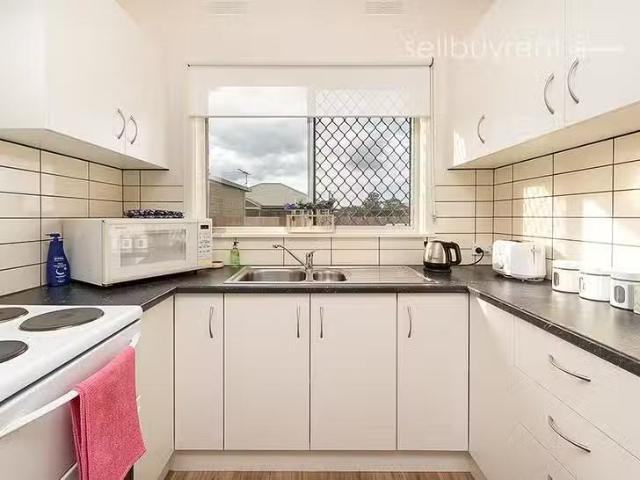 Apartment for rent in Leneva, Victoria