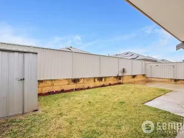 House for rent in Golden Bay, Western Australia
