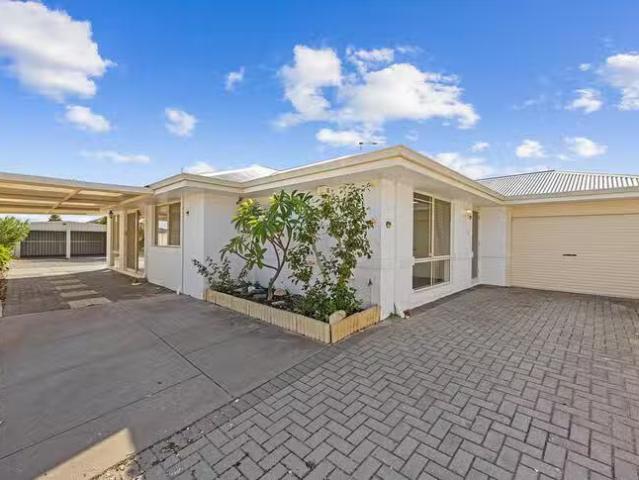 House for rent in Port Kennedy, Western Australia