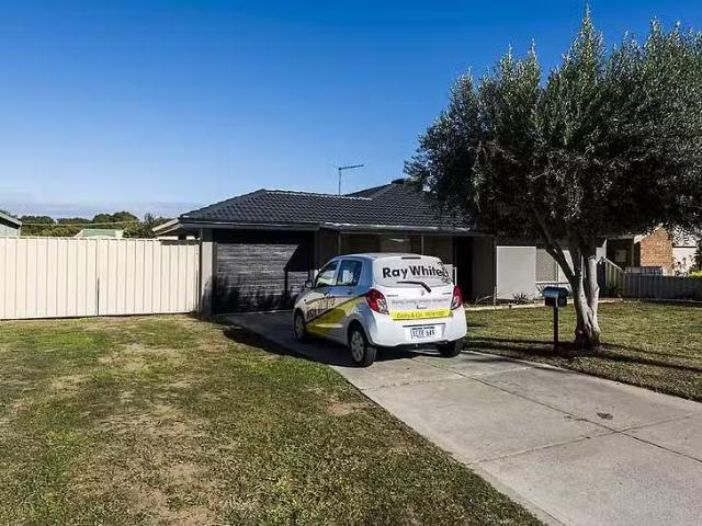 House for rent in Waikiki, Western Australia