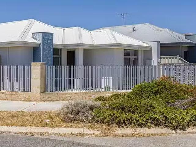 House for rent in Golden Bay, Western Australia