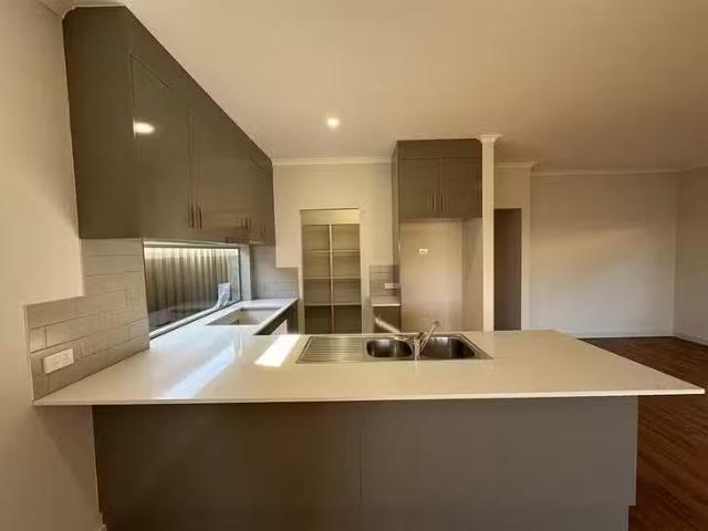 House for rent in Bull Creek, Western Australia