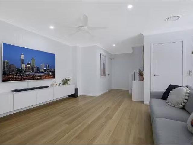 Condo for rent in Toombul, Queensland